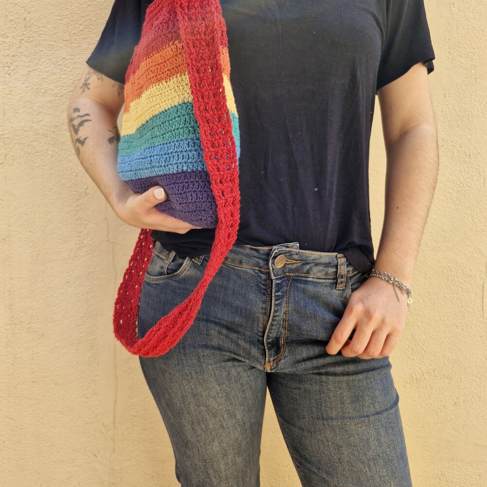 Bolsa de crochê - arco iris