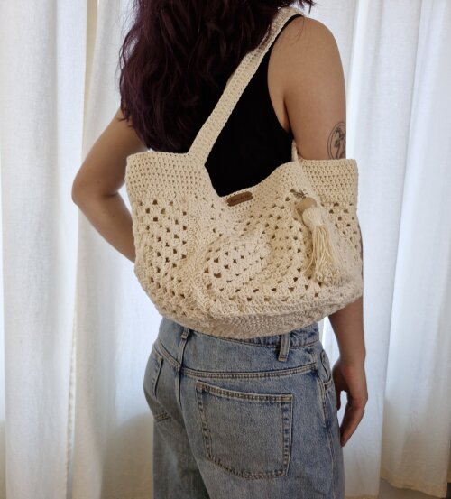 Bolsa de crochê - quadrada