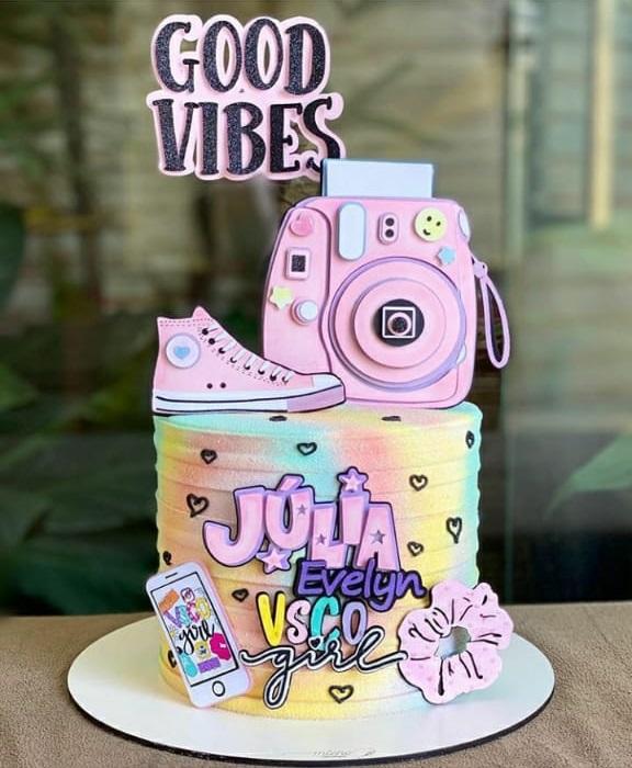 Arquivo de corte Topo de bolo Vsco Girl