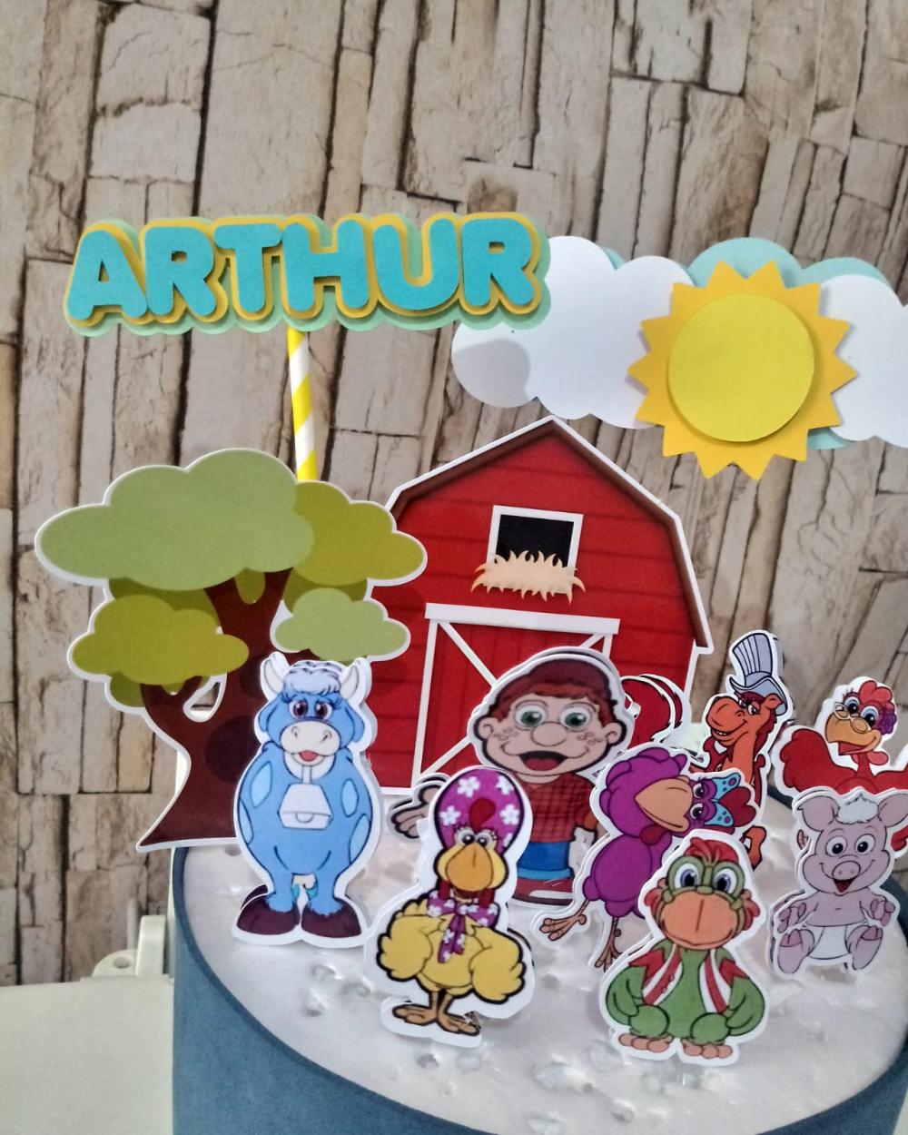 Arquivo de corte topo de bolo Cocoricó