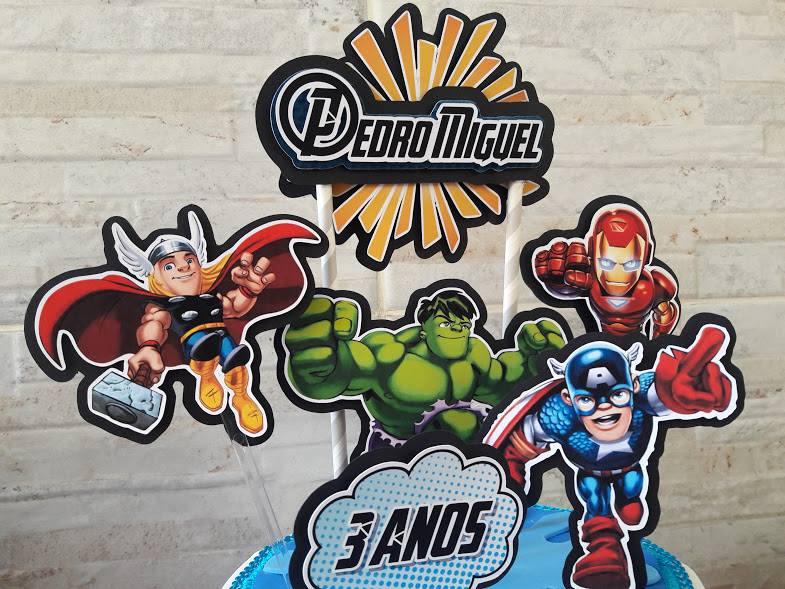 Topo de Bolo Avengers