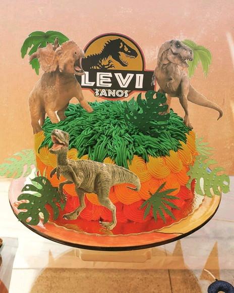 Topo de Bolo Jurassic Park