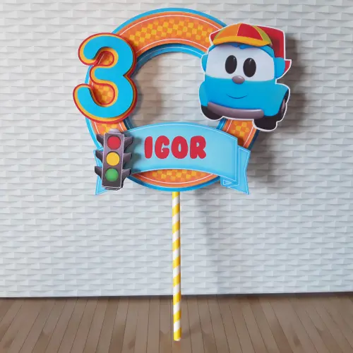 Arquivo de corte topo de bolo Léo o Caminhao