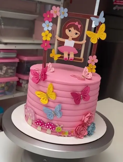 Arquivo de corte  Topo de Bolo Menina