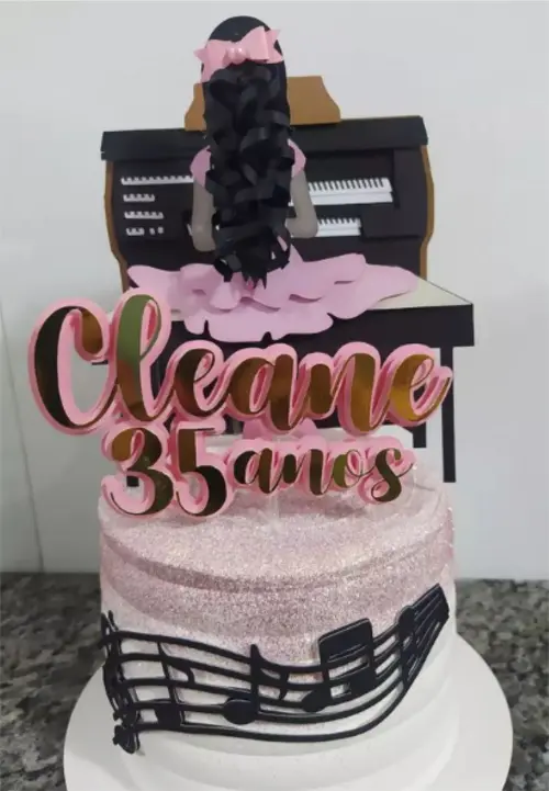 Topo de Bolo de Bolo Pianista