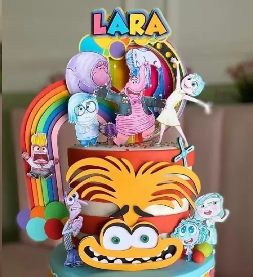 Topo de Bolo Divertidamente