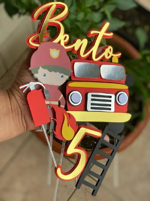 Topo de bolo Bombeiro