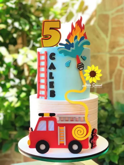 Topo de bolo Bombeiro