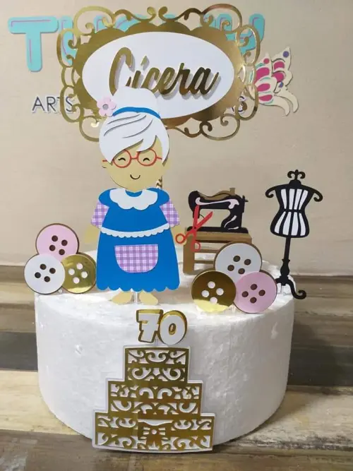 topo de bolo Costureira