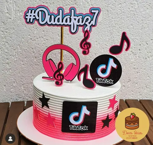 Topo de Bolo Tik e Tok