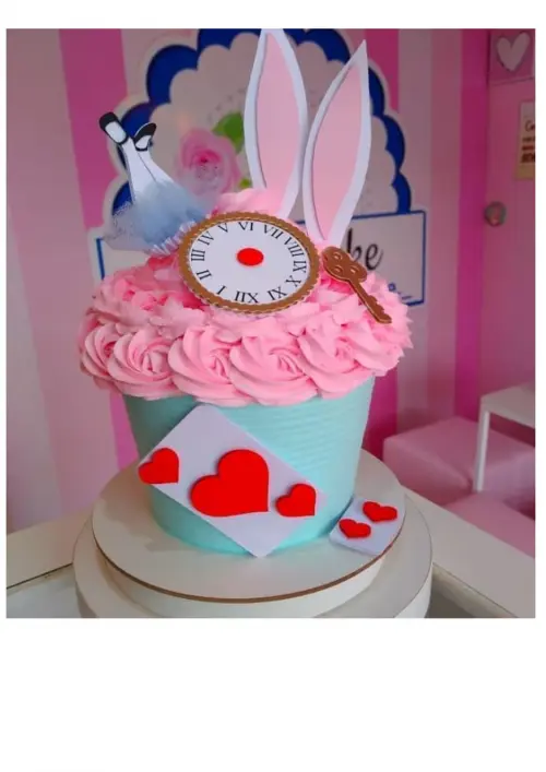 Arquivo de corte Topo de Bolo Alice no país das maravilhas