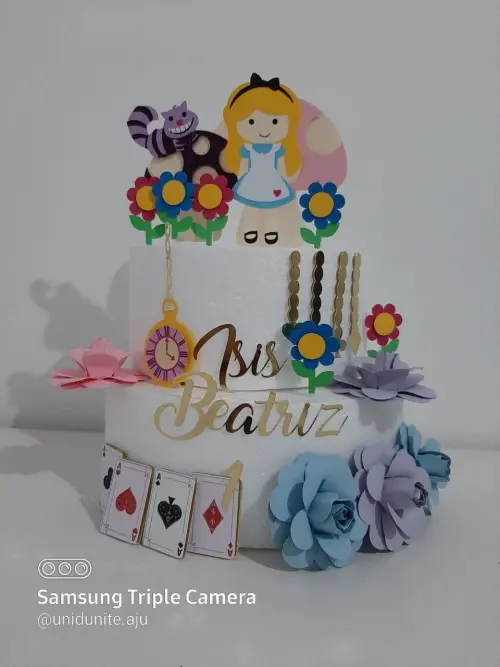 Arquivo de corte Topo de Bolo Alice no país das maravilhas