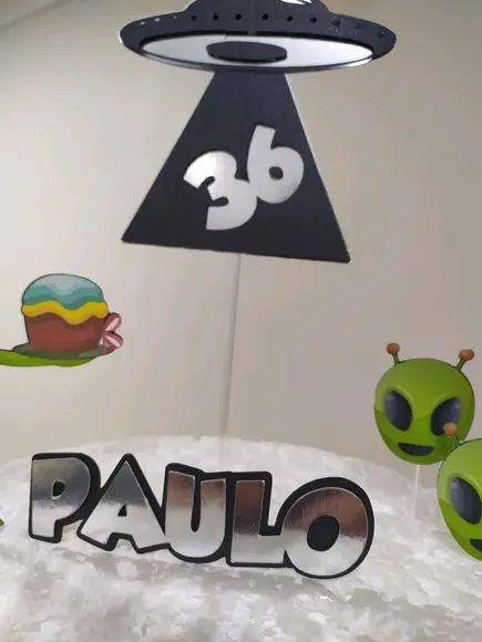 Topo de Bolo Alienigenas