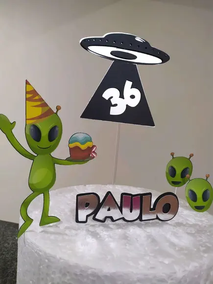 Topo de Bolo Alienigenas
