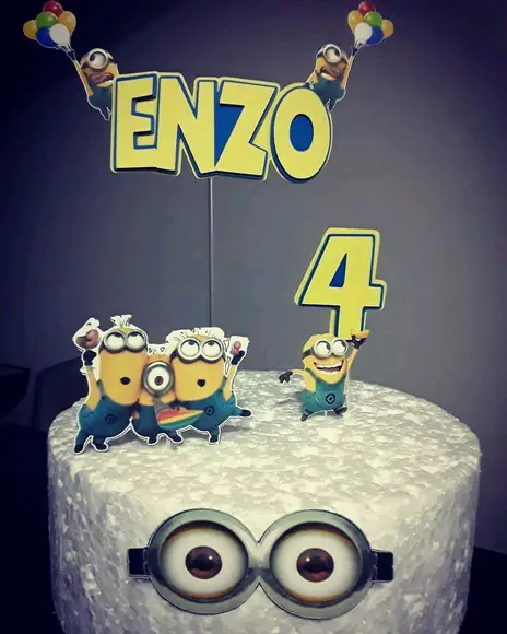 Topo de Bolo Minions