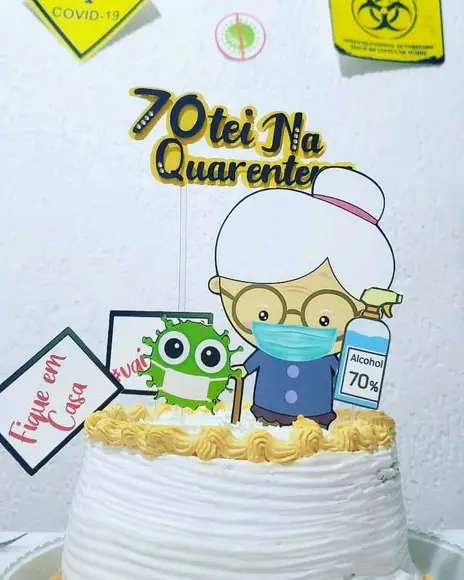 Topo de Bolo Quarentena