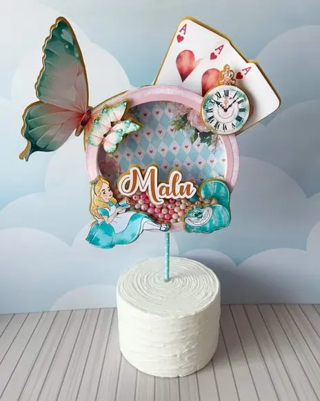 Topo de Bolo Alice no País das Maravilhas