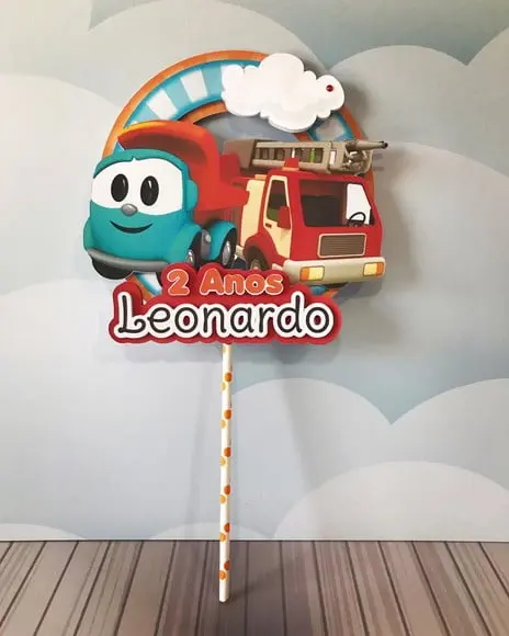 Topo de Bolo Léo o Caminhão