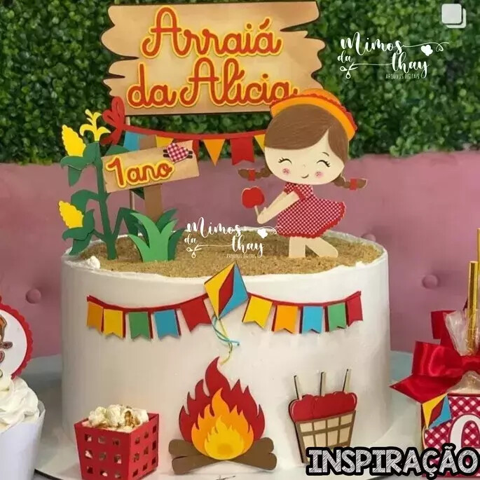 Arquivo de Corte: Topo de Bolo Festa Junina Menina Arraiá 160 | 