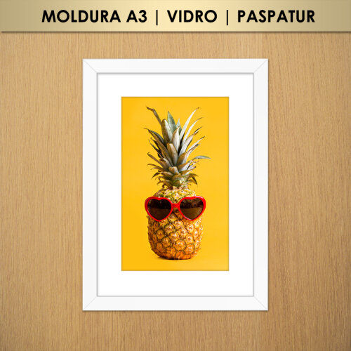Quadro Abacaxi de Óculos de Sol de Coração Vermelho (Moldura A