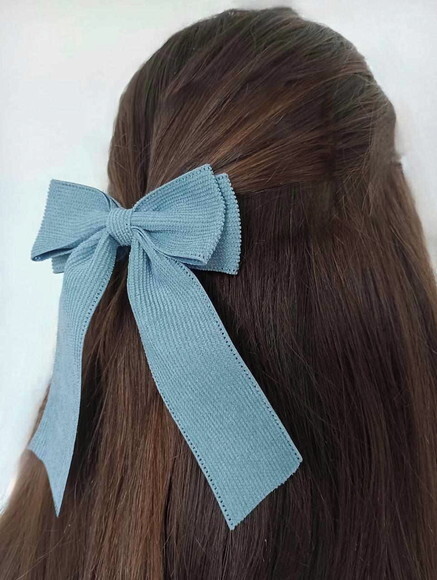 Laço de Veludo com Pontas - Acessório de Cabelo