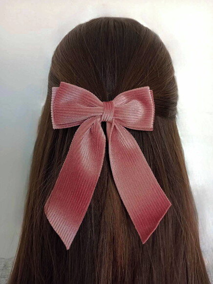 Laço de Veludo com Pontas - Acessório de Cabelo