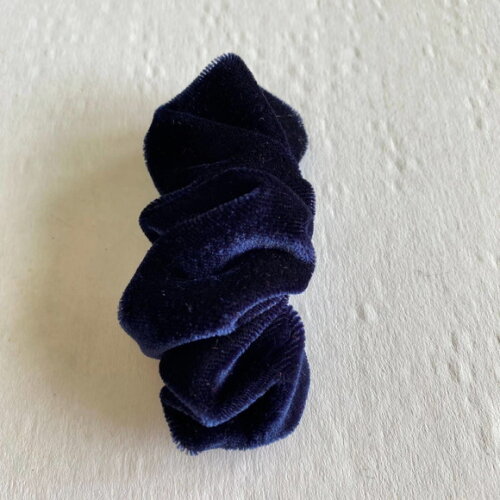 Presilha Scrunchie de Veludo - Acessório de Cabelo