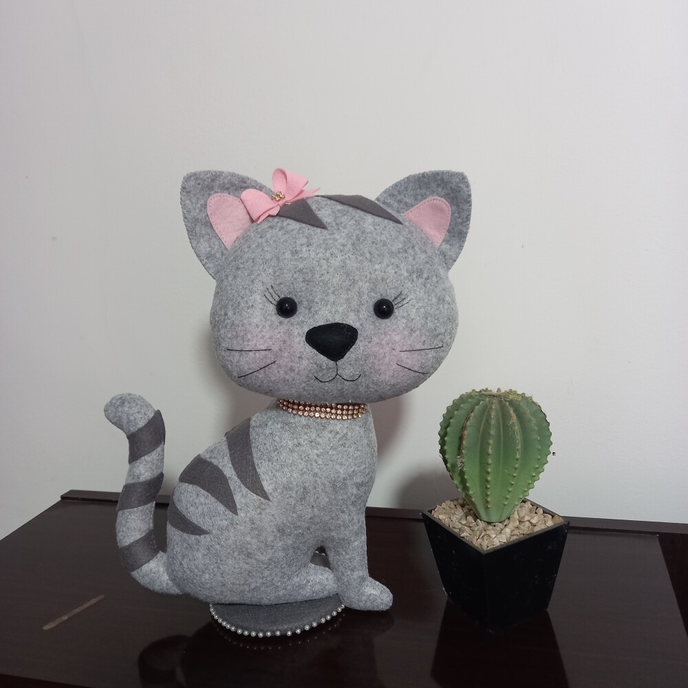 Gato Decorativo em Feltro para Quarto Infantil e Festas