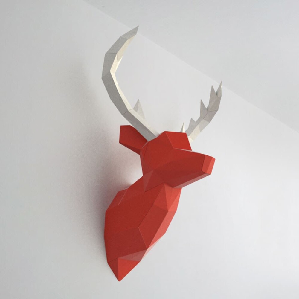 Alce vermelho com chifre branco – Escultura 3D de Papel para De