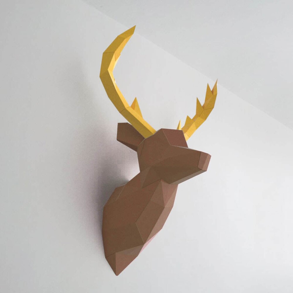 Alce marrom com chifre amarelo – Escultura 3D de Papel para Dec