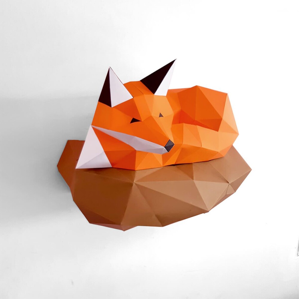 Raposa dormindo – Escultura 3D de Papel para Decoração