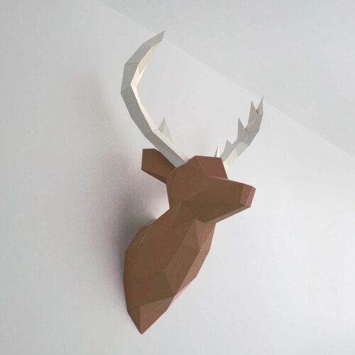 Alce marrom com chifre branco – Escultura 3D de Papel para Decoração