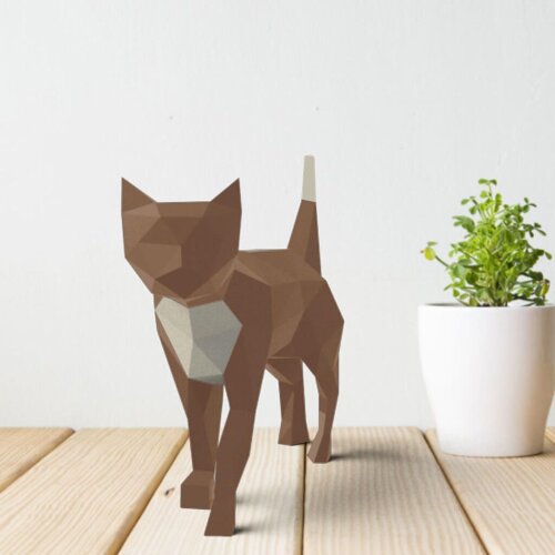 Gato marrom e branco – Escultura 3D de Papel para Decoração