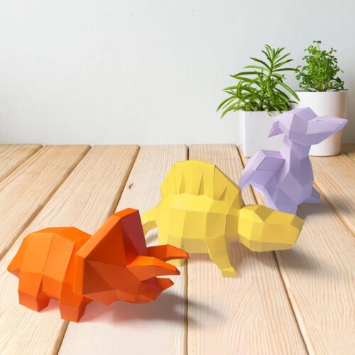 3 Dinossaurinhos coloridos – Escultura 3D de Papel para Decoração