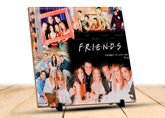 Caneca e Almofada Personalizada Série Friends com Nome