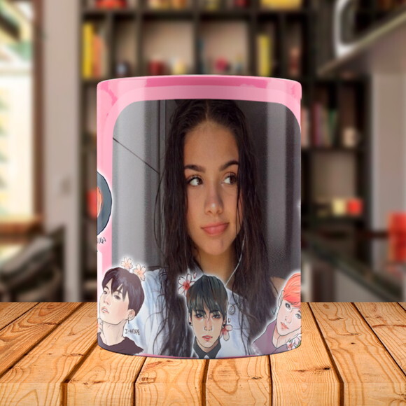 Caneca Mágica Personalizada Bts K-pop com Foto e Nome