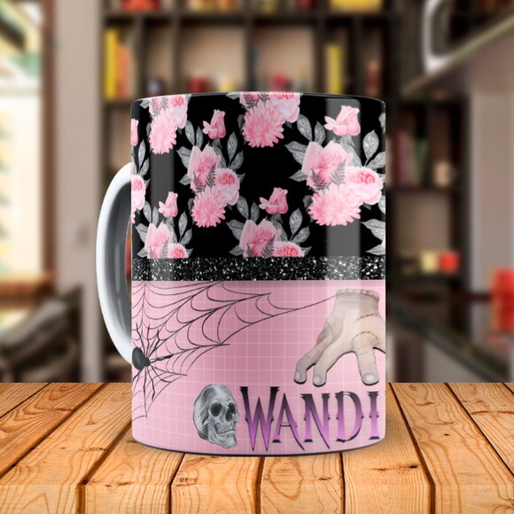 Caneca Série Wandinha com Nome Personalizado