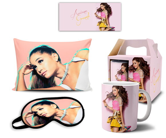 Kit personalizado Ariana Grande Cantora