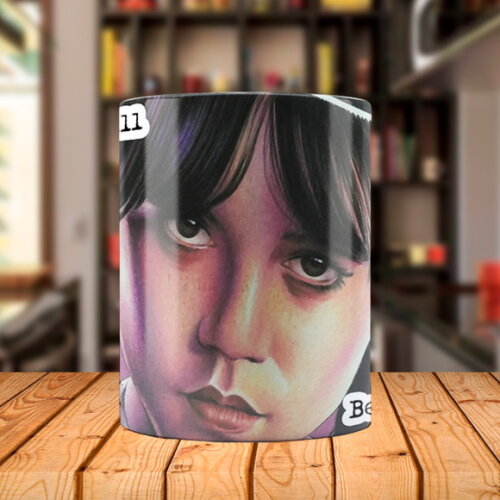 Caneca Mágica Série Wandinha com Nome