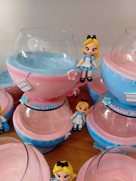 Centro de Mesa Alice no País das Maravilhas ( Porta Bombom))