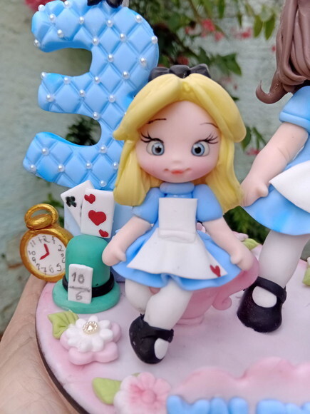 Topo de Bolo Personalizado Alice no País das Maravilhas