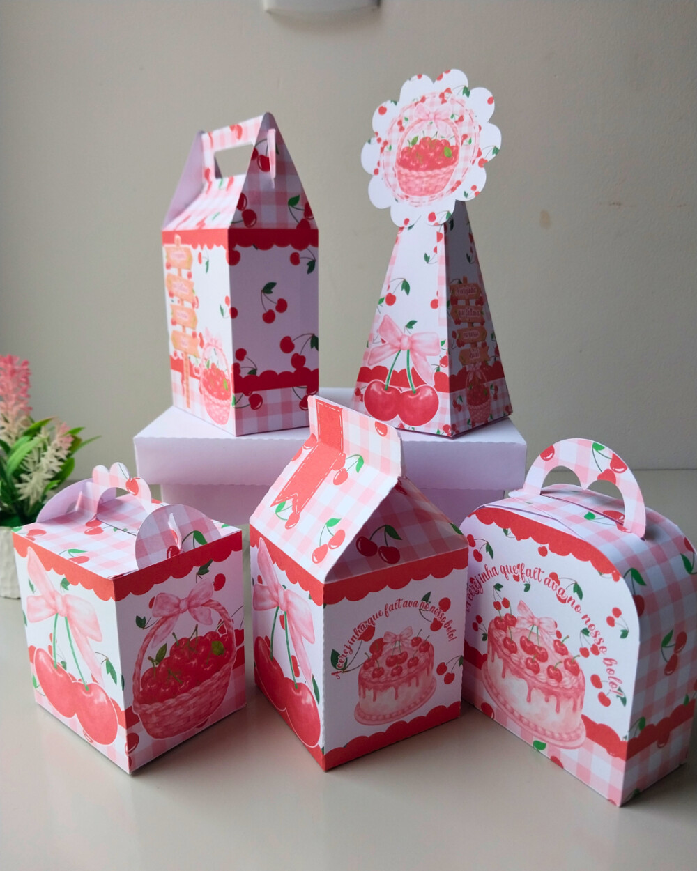 Kit 30 caixas Cerejinha Personalizado | Lembrancinhas Infantil