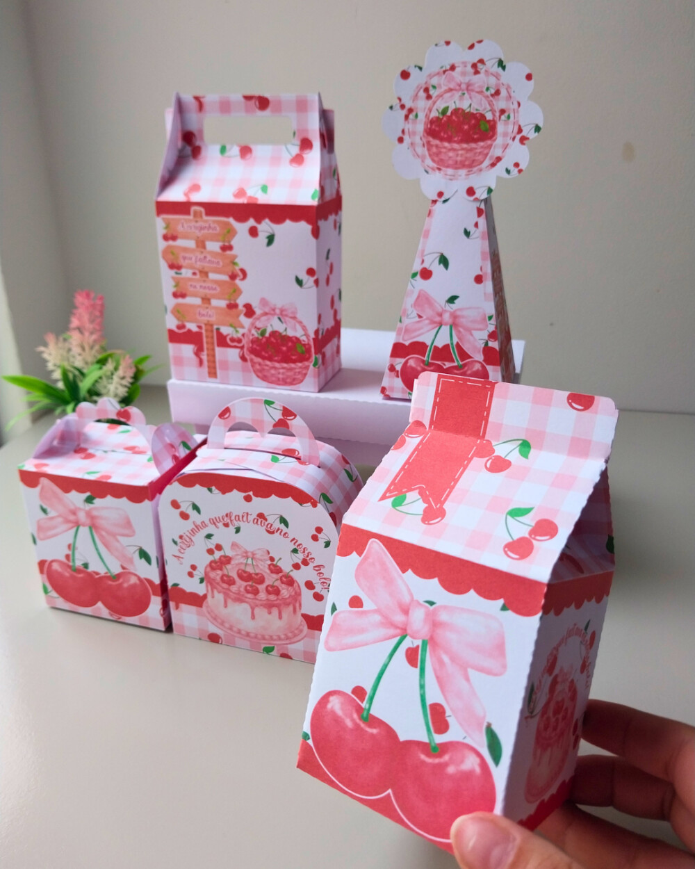Kit 30 caixas Cerejinha Personalizado | Lembrancinhas Infantil