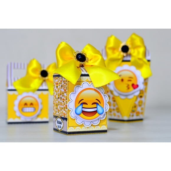 Kit 60 Lembrancinhas Emoji