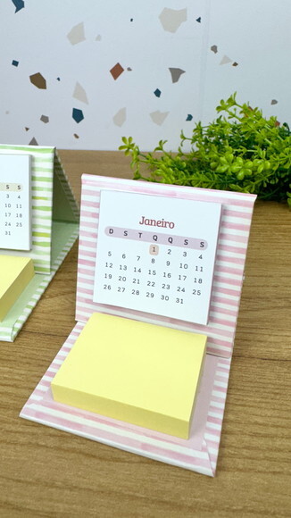 Mini Calendário de Mesa Post It
