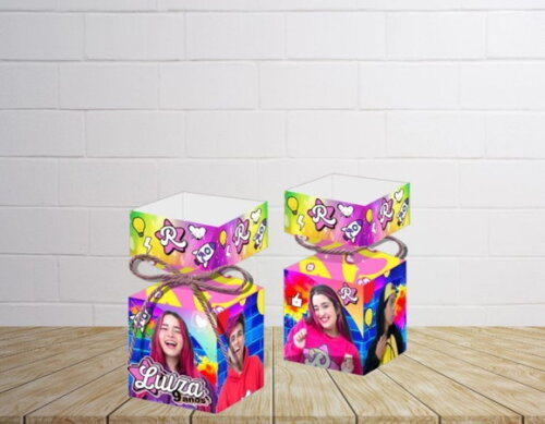 Kit 30 Lembrancinhas Emilly Vick