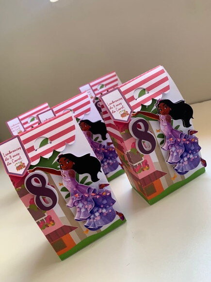Kit 60 Lembrancinhas Encanto