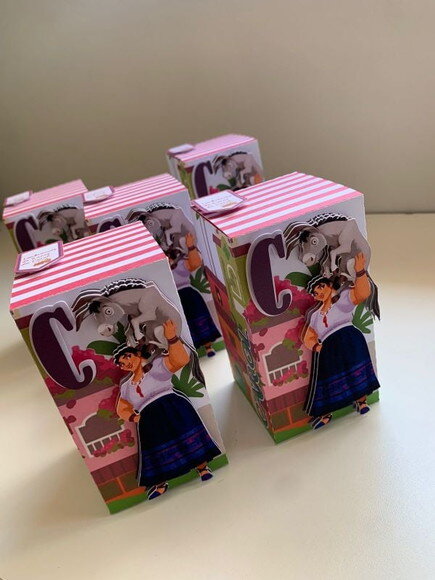 Kit 60 Lembrancinhas Encanto