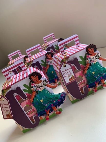 Kit 60 Lembrancinhas Encanto