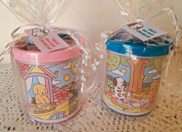 Caneca com Kit Colorir Bobbie Goods